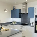 Idyllic Retreat With Panoramic Views By Letmestay Apartamento