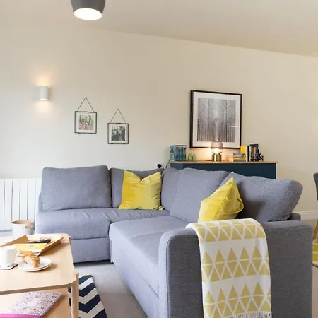 Idyllic Retreat With Panoramic Views By Letmestay Apartamento Ambleside