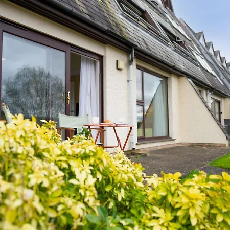 Idyllic Retreat With Panoramic Views By Letmestay *