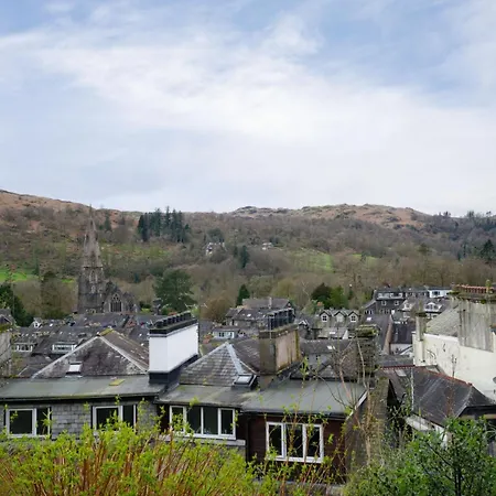 아파트 Idyllic Retreat With Panoramic Views By Letmestay 앰블사이드